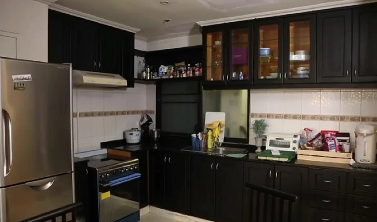 ขยี้ตาแรง !! ส่องคอนโดฯ "ป๋อมแป๋ม เทยเที่ยวไทย" สวยหรูดูแพง แถมมีเพื่อนบ้านระดับนางเอกแถวหน้าของวงการ !? (คลิป)