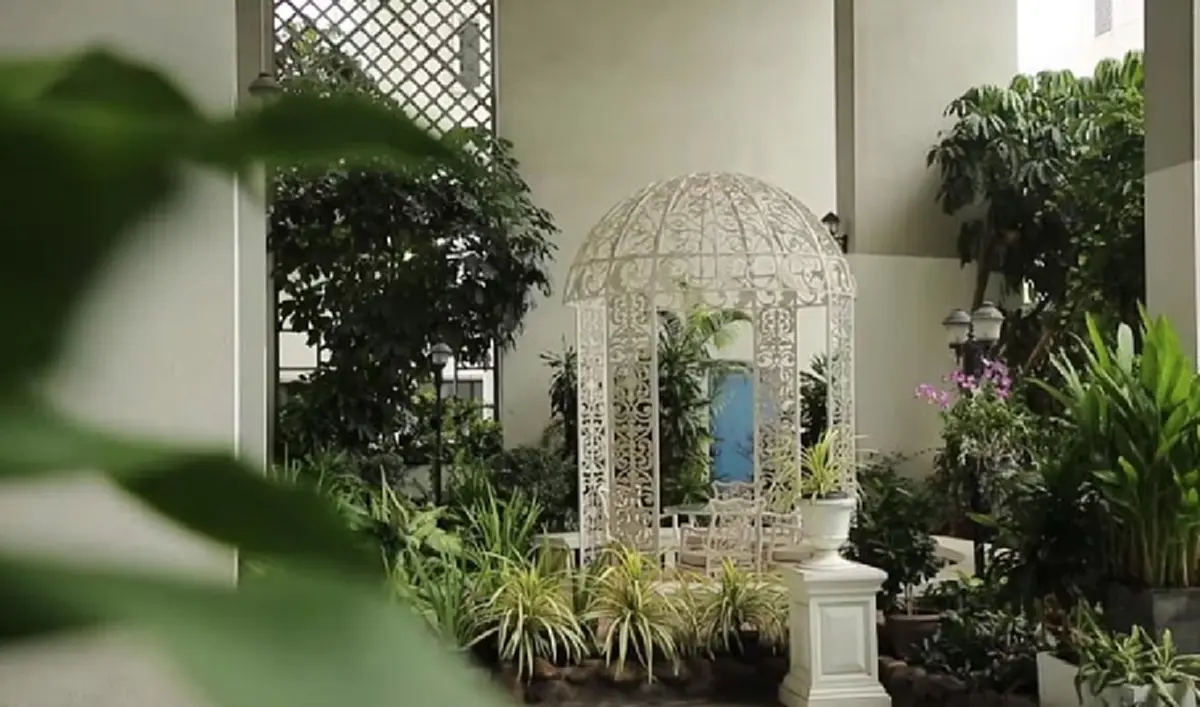 ขยี้ตาแรง !! ส่องคอนโดฯ "ป๋อมแป๋ม เทยเที่ยวไทย" สวยหรูดูแพง แถมมีเพื่อนบ้านระดับนางเอกแถวหน้าของวงการ !? (คลิป)