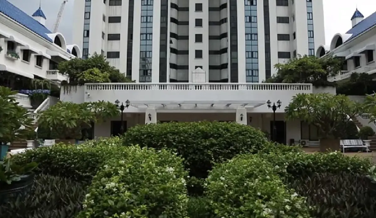 ขยี้ตาแรง !! ส่องคอนโดฯ "ป๋อมแป๋ม เทยเที่ยวไทย" สวยหรูดูแพง แถมมีเพื่อนบ้านระดับนางเอกแถวหน้าของวงการ !? (คลิป)