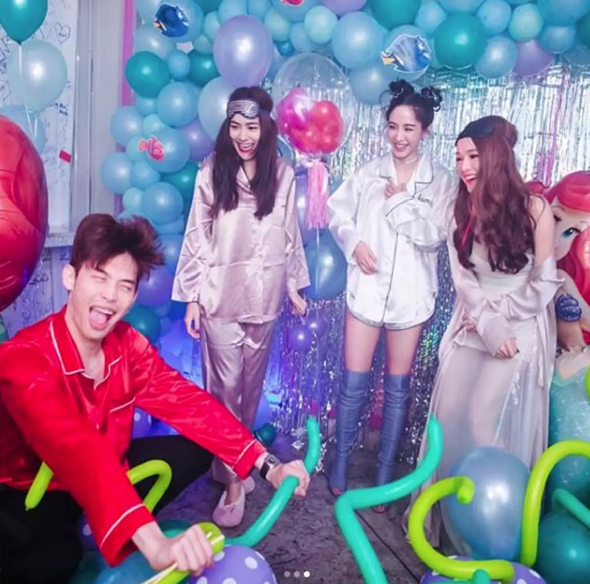 หวานน้ำตาลเรียกพี่ !!! "น้ำชา" ยิ้มแก้มปริ หลังคนรู้ใจ ยกเค้กเซอร์ไพรส์วันเกิด กลบข่าวลือแยกทางกัน !?