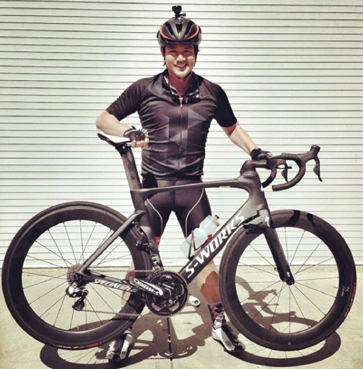 **คนทั้งประเทศยังไม่ลืม ?? เปิดภาพ 8 พระเอกชื่อดัง "หันหลังให้วงการ" อย่างถาวร ! แต่แฟนคลับยังคับคั่งเหมือนเช่นเคย ! (ภาพ)