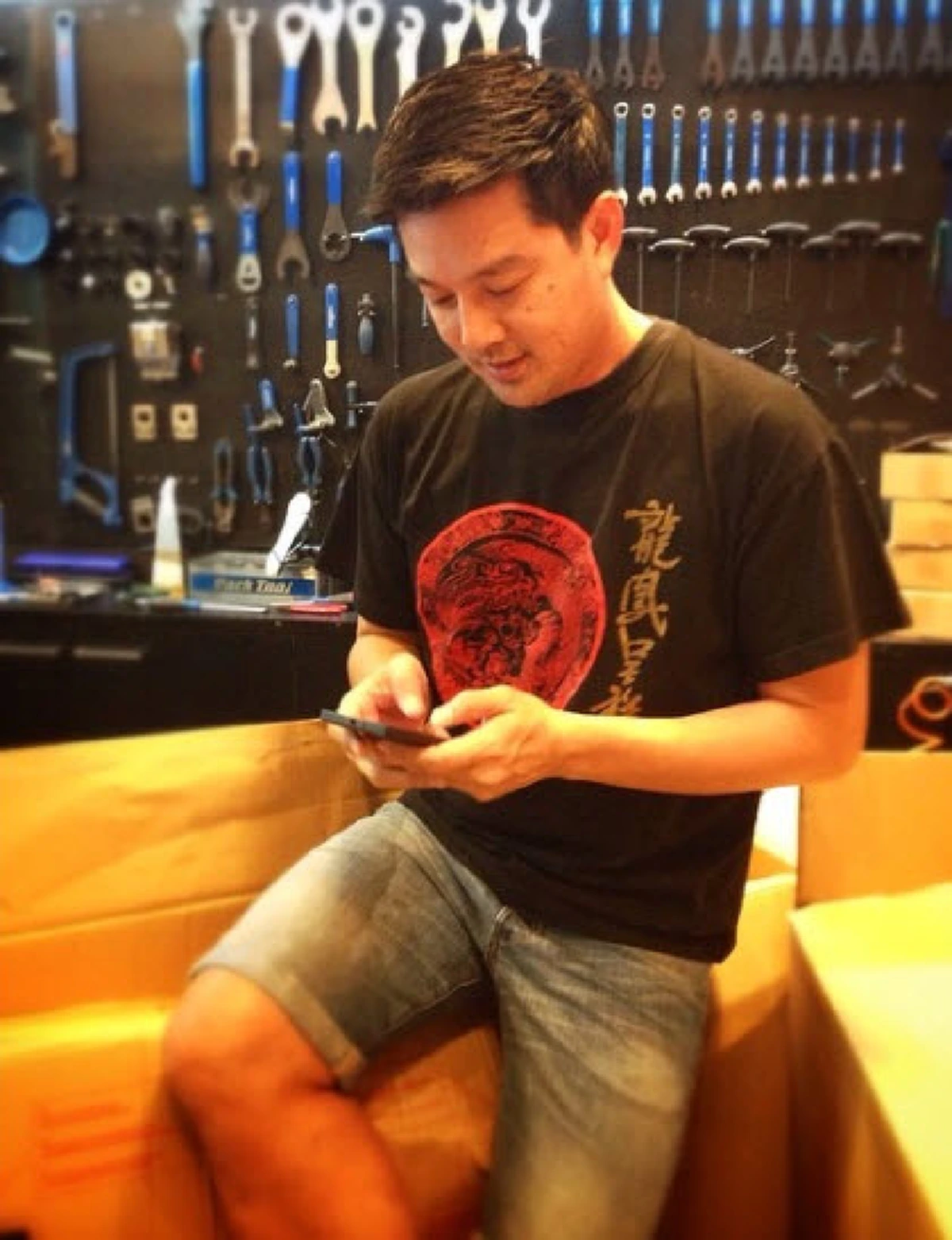 **คนทั้งประเทศยังไม่ลืม ?? เปิดภาพ 8 พระเอกชื่อดัง "หันหลังให้วงการ" อย่างถาวร ! แต่แฟนคลับยังคับคั่งเหมือนเช่นเคย ! (ภาพ)