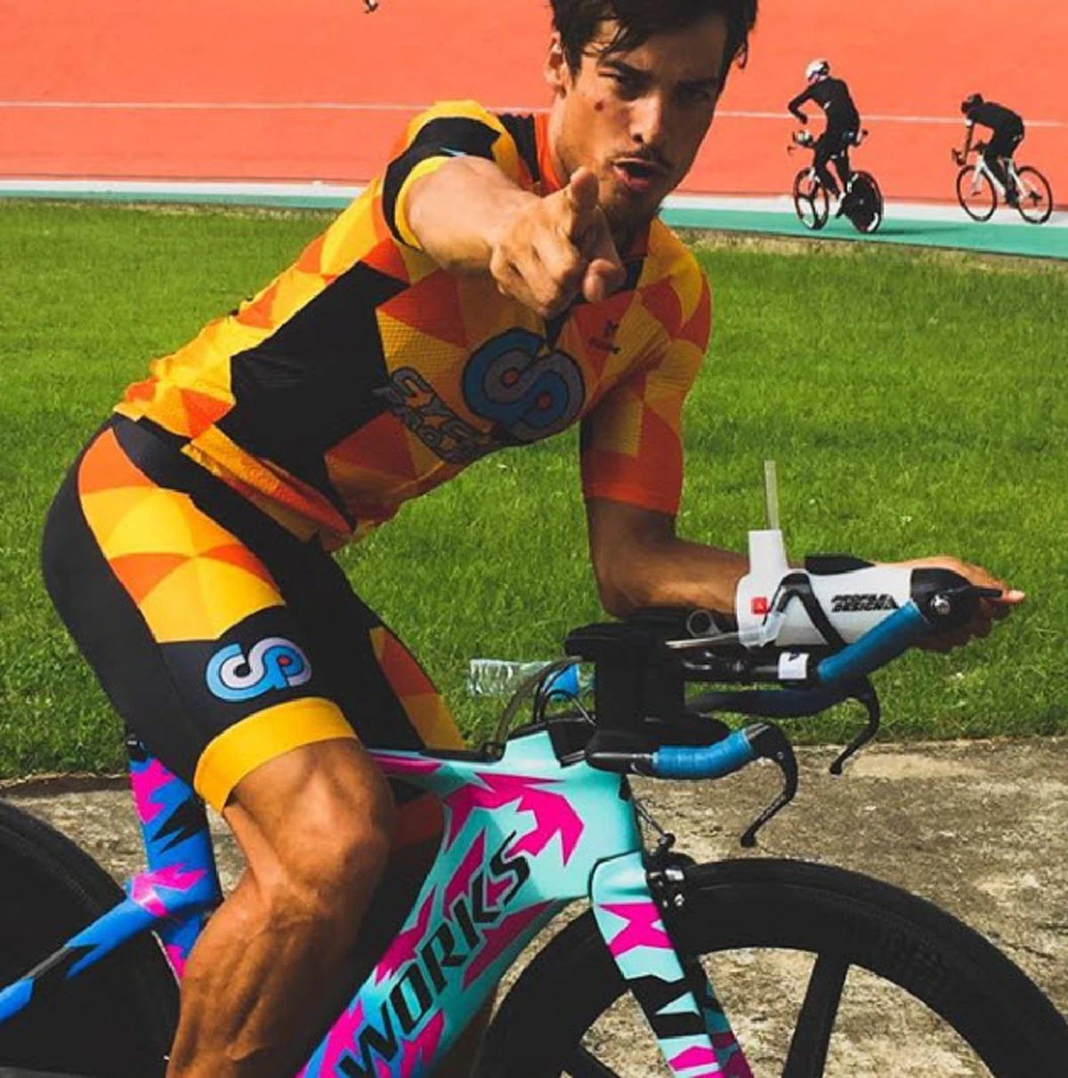 **คนทั้งประเทศยังไม่ลืม ?? เปิดภาพ 8 พระเอกชื่อดัง "หันหลังให้วงการ" อย่างถาวร ! แต่แฟนคลับยังคับคั่งเหมือนเช่นเคย ! (ภาพ)