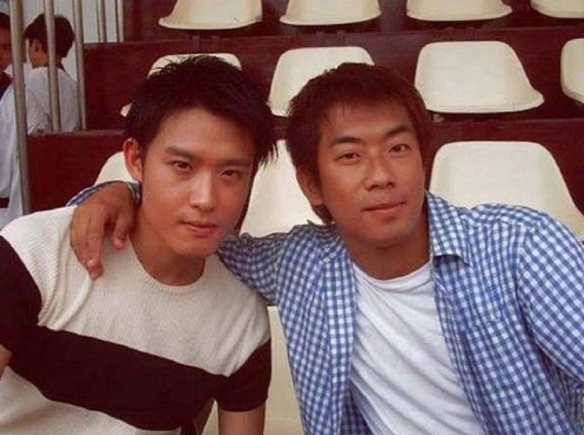 **ช็อกวงการบันเทิง !!! "นักแสดงชื่อดัง" เก็บตัวเงียบ - ขาดการติดต่อกว่า 10 ปี ! หลังล้มป่วย "อัมพาต" ก่อนกลับมาเผยเรื่องจริงสุดกลั้นน้ำตา ?