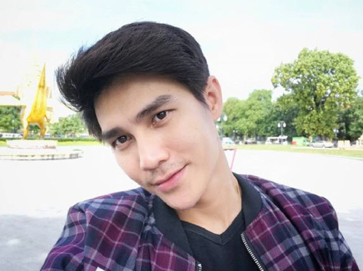 **ฟินกันทั้งบ้านทั้งเมือง !!! มาทำความรู้จัก 2 พระเอกดาวรุ่งต่างแดน "ซัน โก่งเซื่อง" และ "ไว ฮัง คัท" หล่อจนต้องร้องขอชีวิต ! (คลิป)