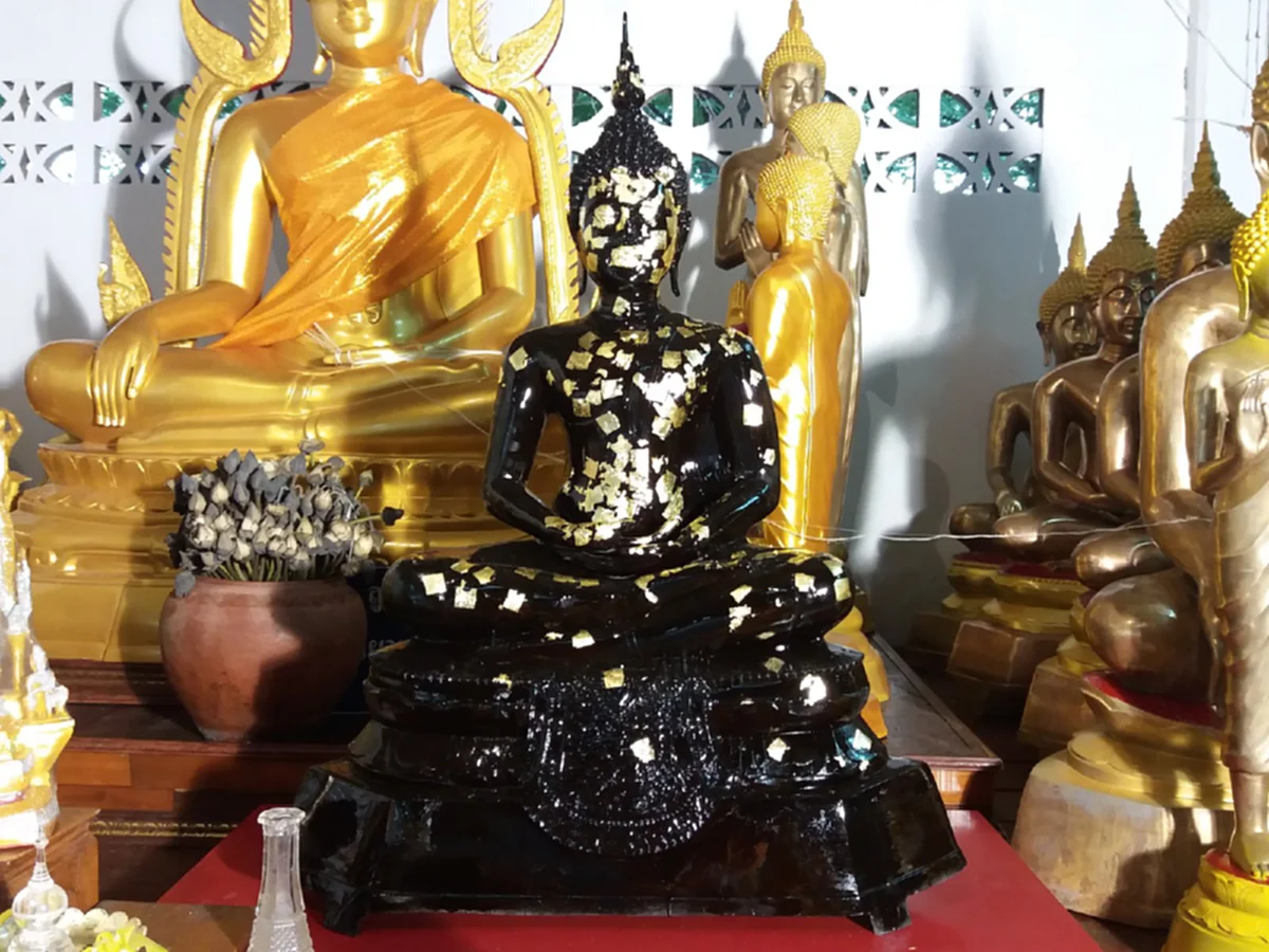 บอกกันไว้..ได้บุญกุศล"เคล็ดการติดทองพระพุทธรูป" ไม่ว่าติดตรงไหน ได้อานิสงส์สูงล้น ทั้งชาตินี้และชาติหน้า ติดทั้งองค์ เห็นผลทันตา.