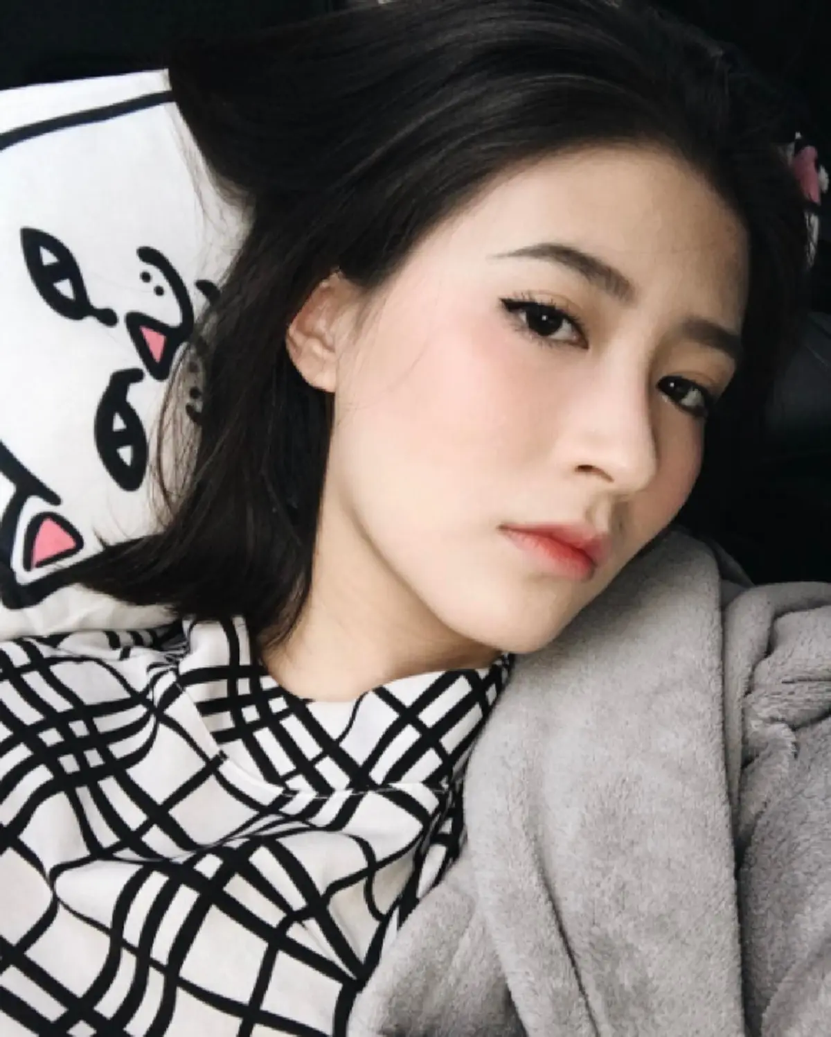 ตะลึงอึ้งหนัก...ขยี้ตาร้อยรอบ!!! เมื่อชาวเน็ตแห่ออกความเห็น "หน้ากากน้อยหน่า" คือสาวหมวยคนนี้ บอกเลยตรงตามล๊อคทุกอย่าง!!!