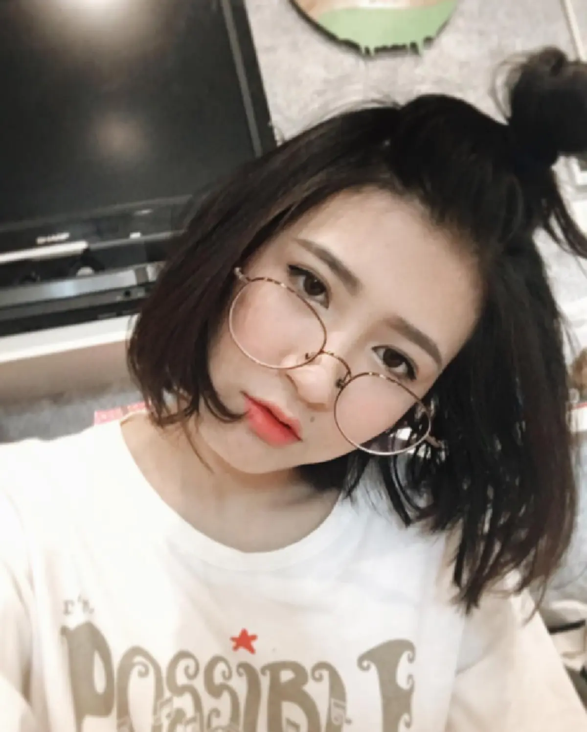 ตะลึงอึ้งหนัก...ขยี้ตาร้อยรอบ!!! เมื่อชาวเน็ตแห่ออกความเห็น "หน้ากากน้อยหน่า" คือสาวหมวยคนนี้ บอกเลยตรงตามล๊อคทุกอย่าง!!!