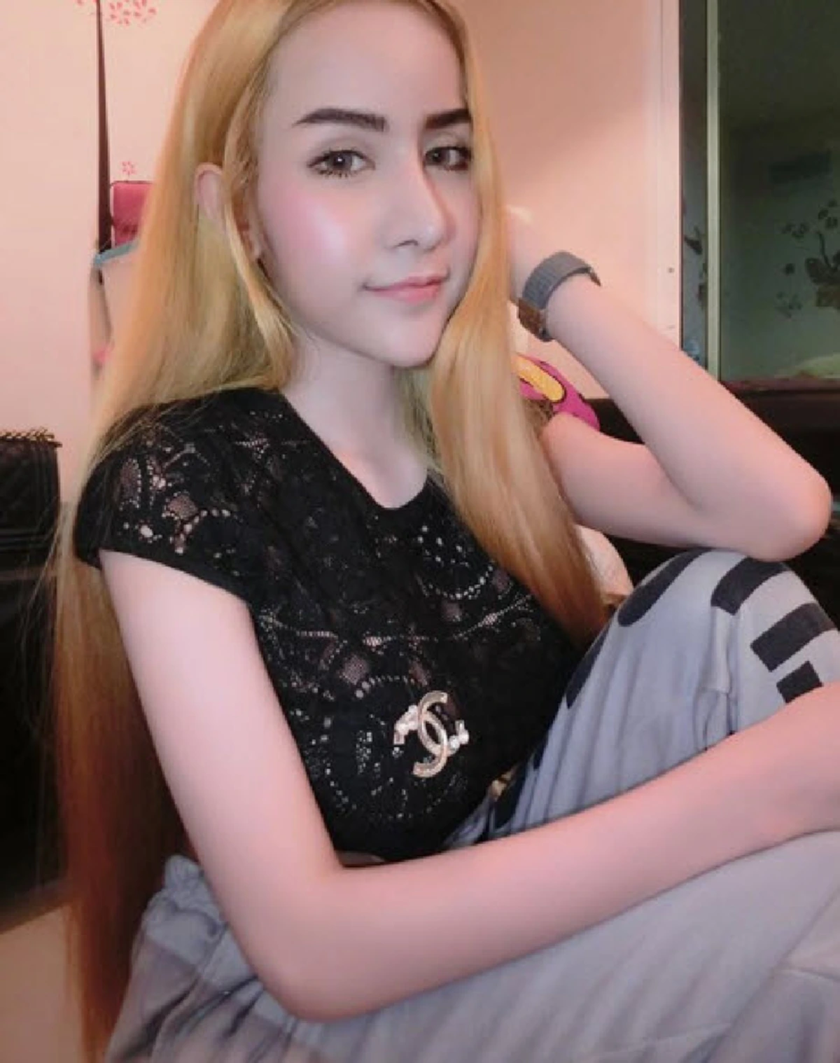 **ถึงกับตาถลน !!! เผยภาพล่าสุด "แอมมี่ บอกรักผัว" หน้าเปลี่ยนทุกไตรมาส ?! แทบจำหน้าเดิมไม่ได้ ?? (ภาพ)