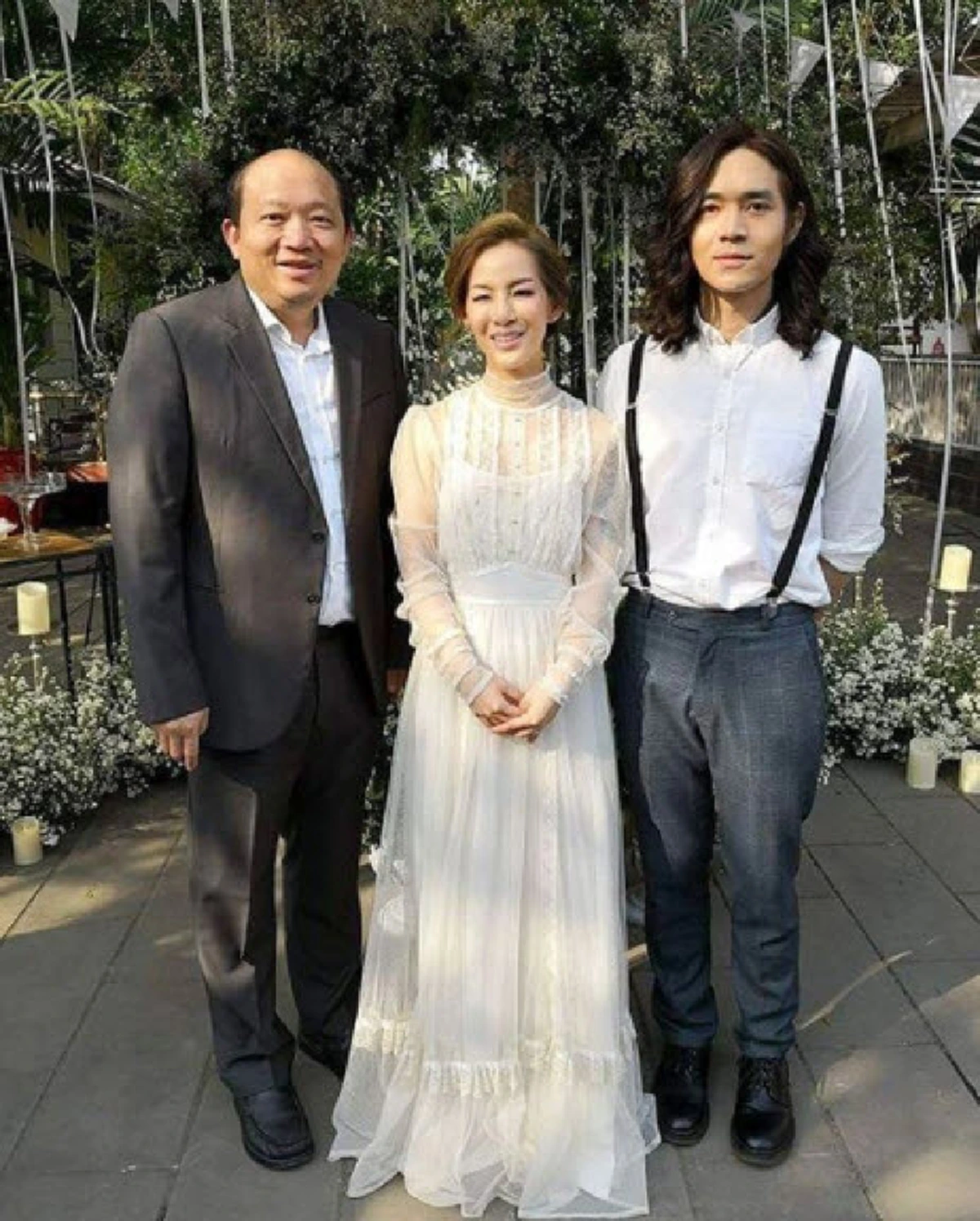 **หวานจนน้ำตาลจืด !!! ส่องภาพบรรยากาศงานแต่ง "มน Room 39" กับแฟนหนุ่มนักดนตรี บอกเลยงานนี้ฟินมาก ! (ภาพ)