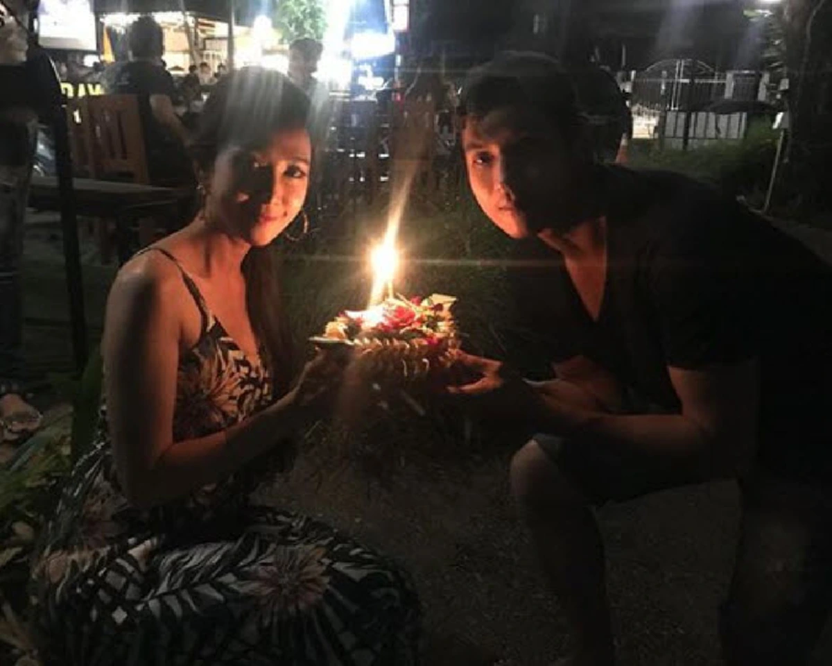 **ไม่ต้องลุ้นอีกต่อไป !!! "ยุ้ย จีรนันท์" เผยข่าวดี พร้อมควงแฟนหนุ่ม "ธัญญ์ ธนากร" ลั่นระฆังวิวาห์แล้วปลายปีนี้ !!