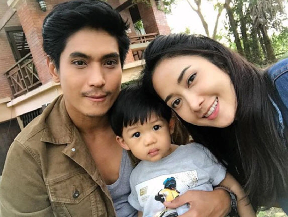 **ไม่ต้องลุ้นอีกต่อไป !!! "ยุ้ย จีรนันท์" เผยข่าวดี พร้อมควงแฟนหนุ่ม "ธัญญ์ ธนากร" ลั่นระฆังวิวาห์แล้วปลายปีนี้ !!