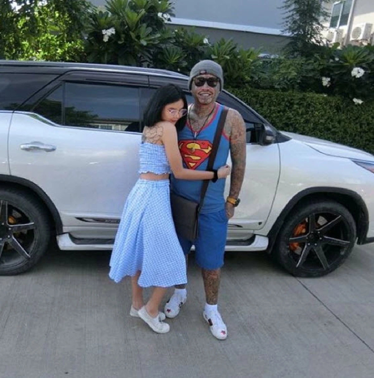 **ชาวเน็ตว่าไง ?? เมื่อนี่คือสภาพล่าสุด "เนย สายธาร" หลังแฟนหนุ่ม "เก่ง ลายพราง" ถูกตัดสินจำคุก ! เปลี่ยนไปจนแทบไม่เหลือเค้าเดิม ?