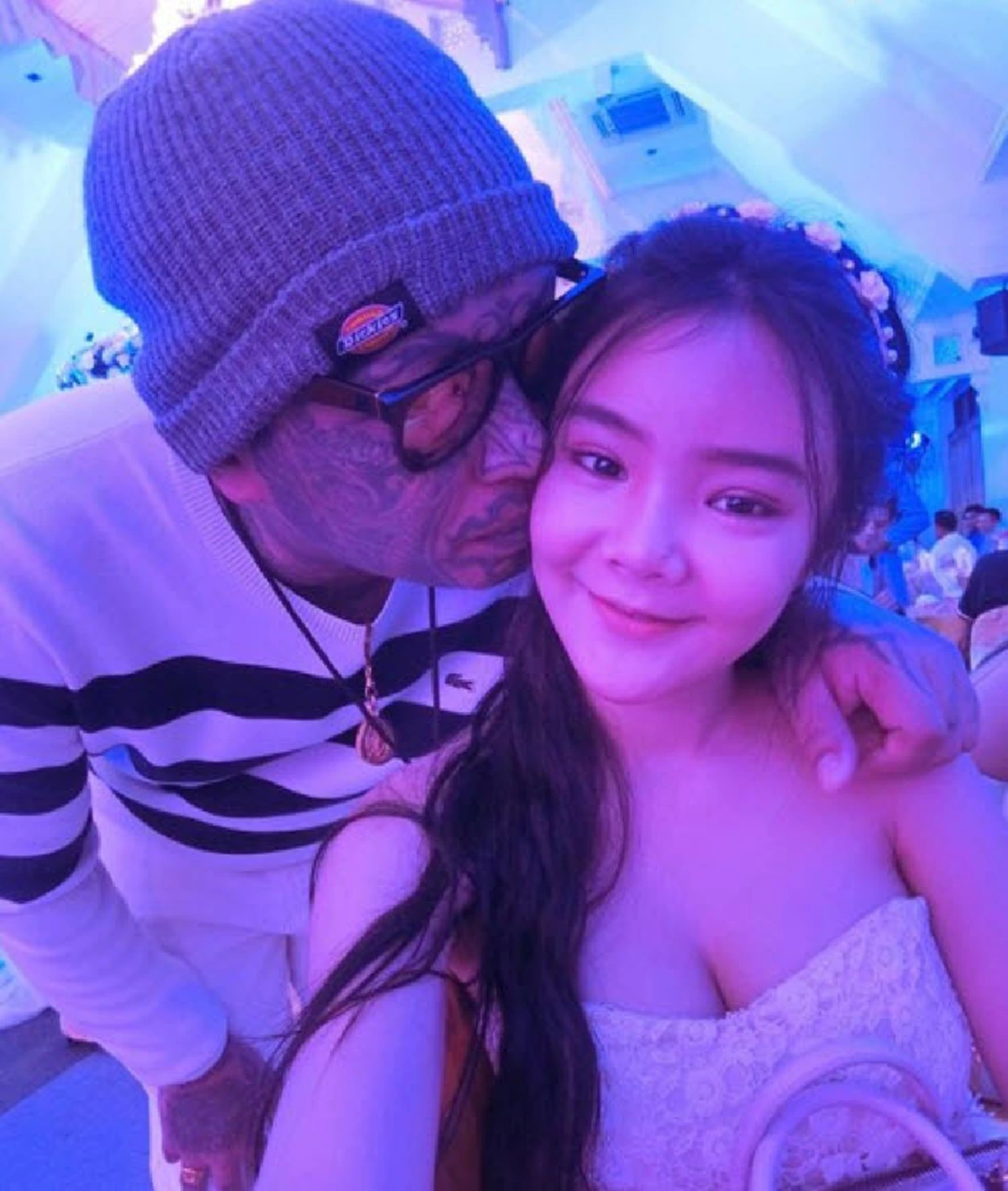 **ชาวเน็ตว่าไง ?? เมื่อนี่คือสภาพล่าสุด "เนย สายธาร" หลังแฟนหนุ่ม "เก่ง ลายพราง" ถูกตัดสินจำคุก ! เปลี่ยนไปจนแทบไม่เหลือเค้าเดิม ?