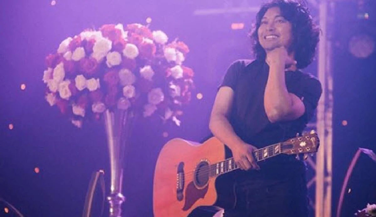 **ละแล้วซึ่งทางโลก !!! ร็อคเกอร์หนุ่ม "เสก โลโซ" ประกาศลั่นกลางเฟซบุ๊ค "ขอลาบวช" เป็นครั้งแรกของชีวิต !!