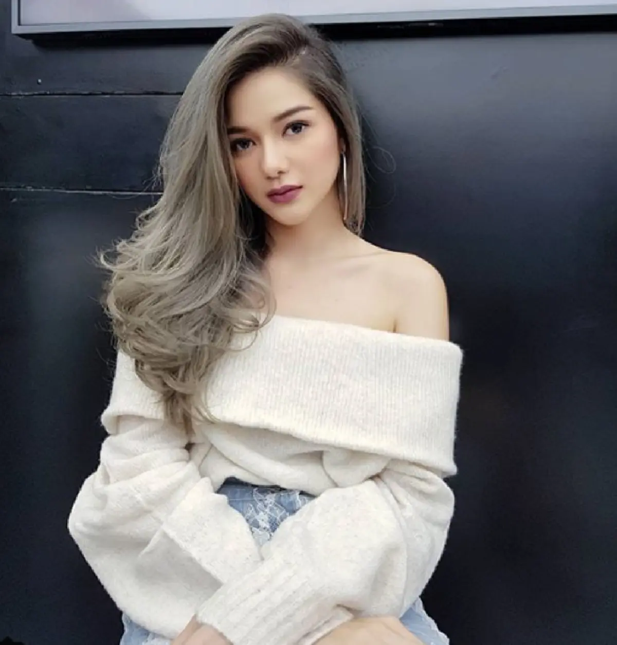 ***ไปไม่ถึงฝั่งอีกคู่ !! ลือกันให้แซ่ด "กวาง เดอะเฟซ" จบความสัมพันธ์ "โจอี้ บอย" ลบรูปคู่เกลี้ยงไอจี งานนี้ทำเอาแฟนคลับใจหายไปตามๆกัน !?