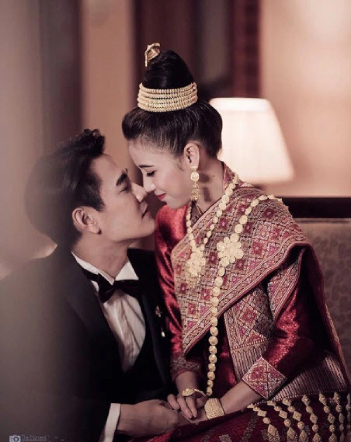 **แทบไม่อยากเชื่อสายตา !!! เมื่อนี่คือชีวิตล่าสุด "แอปเปิ้ล สีสะเหงียน" และสามี "ฟลุ๊ค จิระ" หลังแต่งงานกันมากว่า 3 เดือน !?