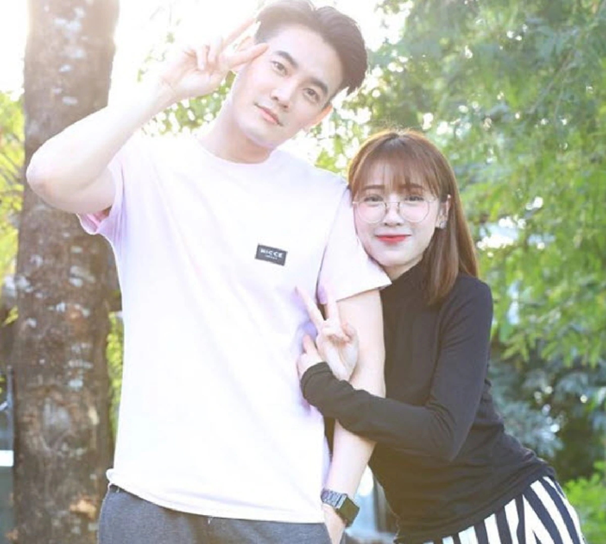 **แทบไม่อยากเชื่อสายตา !!! เมื่อนี่คือชีวิตล่าสุด "แอปเปิ้ล สีสะเหงียน" และสามี "ฟลุ๊ค จิระ" หลังแต่งงานกันมากว่า 3 เดือน !?