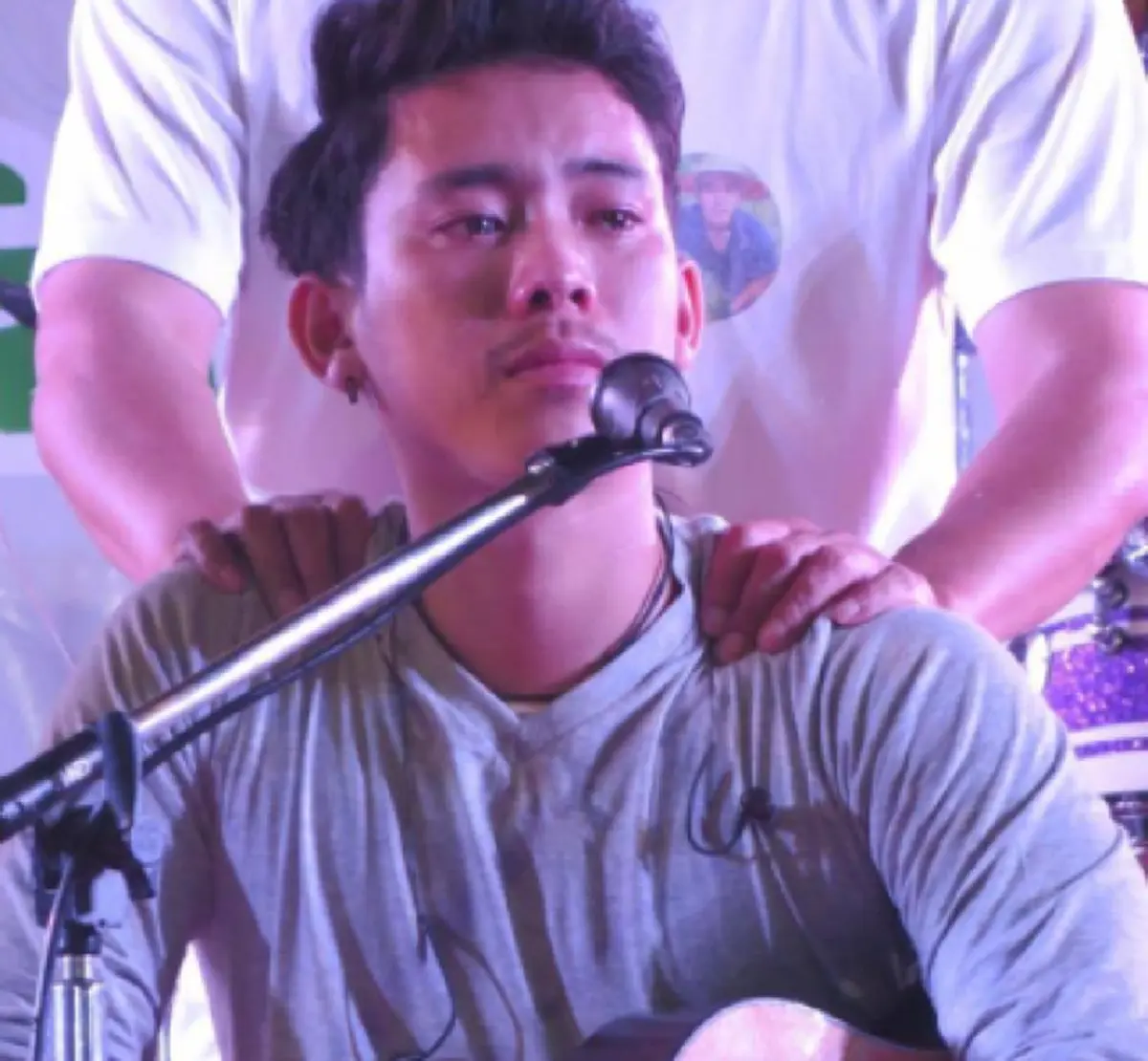 #สะเทือนวงการลูกทุ่ง!! “เบิ้ล ปทุมราช” โพสต์ตัดพ้อ เหนื่อยที่จะสู้ ขออำลาวงการ “ก้อง ห้วยไร่” โผล่ให้กำลังใจ แฟนคลับแห่คอมเม้นท์รัวๆ !!