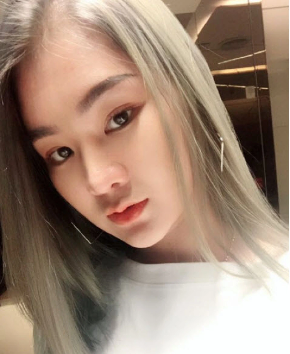 **ขยี้ตาเเรงๆ !! เปิดภาพก่อนศัลยกรรม "น้องใบเตย" สาวหมวยที่เคยโด่งดังเป็นพลุแตก หลังจากขอเพลงงู ! ทำเอาแฟนคลับจำไม่ได้ ?