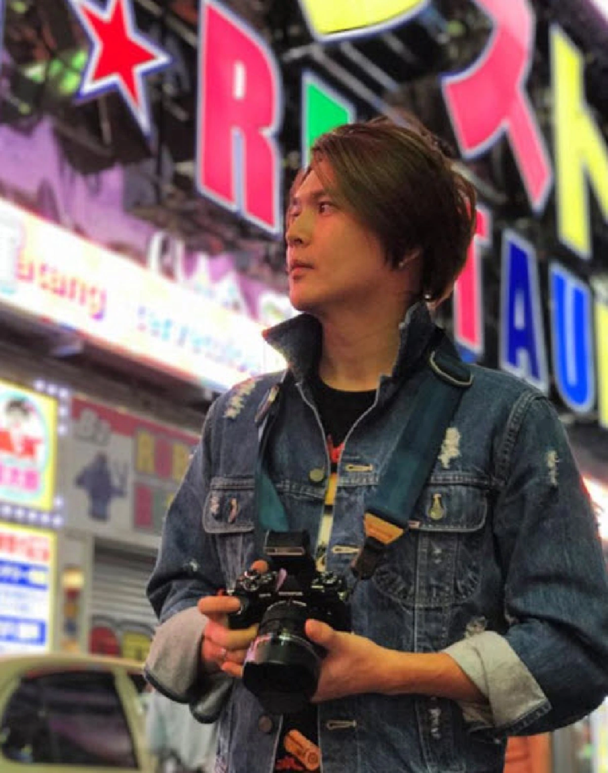 **เปลี่ยนไปจนจำแทบไม่ได้ !!! อดีตนักร้องดูโอชื่อดัง "วอย JR-VOY" หรือ "วอย เกรียงไกร" หลังหายหน้าจากวงการ ล่าสุดทำงานอยู่เบื้องหลัง !