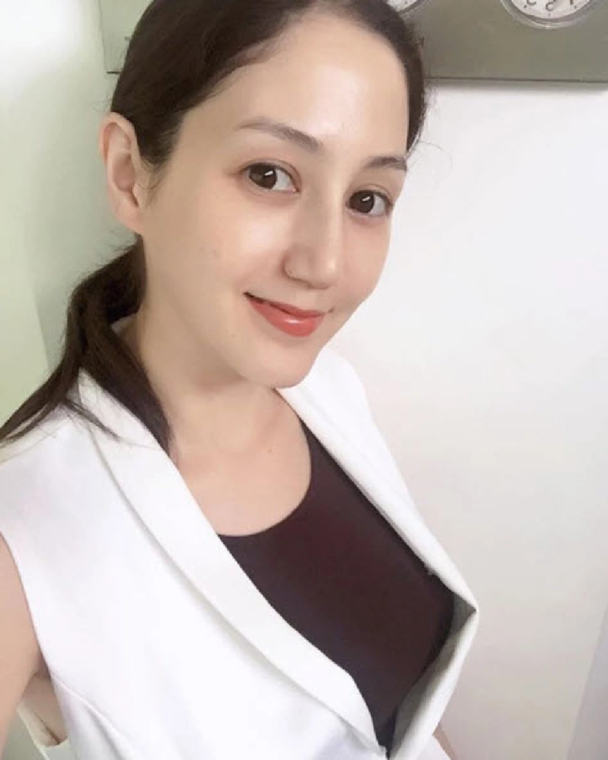 ***หายไปจนเกือบลืม !! จำได้ไหม "เจมี่ บูเฮอร์" ดาราสาวที่กางเกงในโผล่ออกงาน ล่าสุดเธอยังสวยไม่เปลี่ยน !?