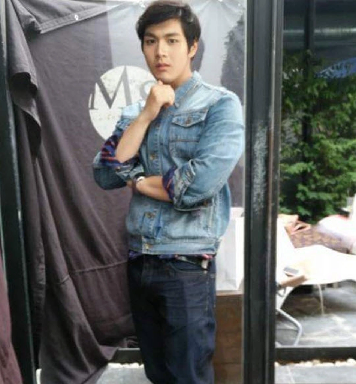 **ออเจ้าส่องด่วน !!! เปิดวาร์ป "หนุ่มปริศนา" ที่โผล่มาในฉาก "บุพเพสันนิวาส" หล่อสะดุดตาจนชาวเน็ตต้องรีบสืบ ?