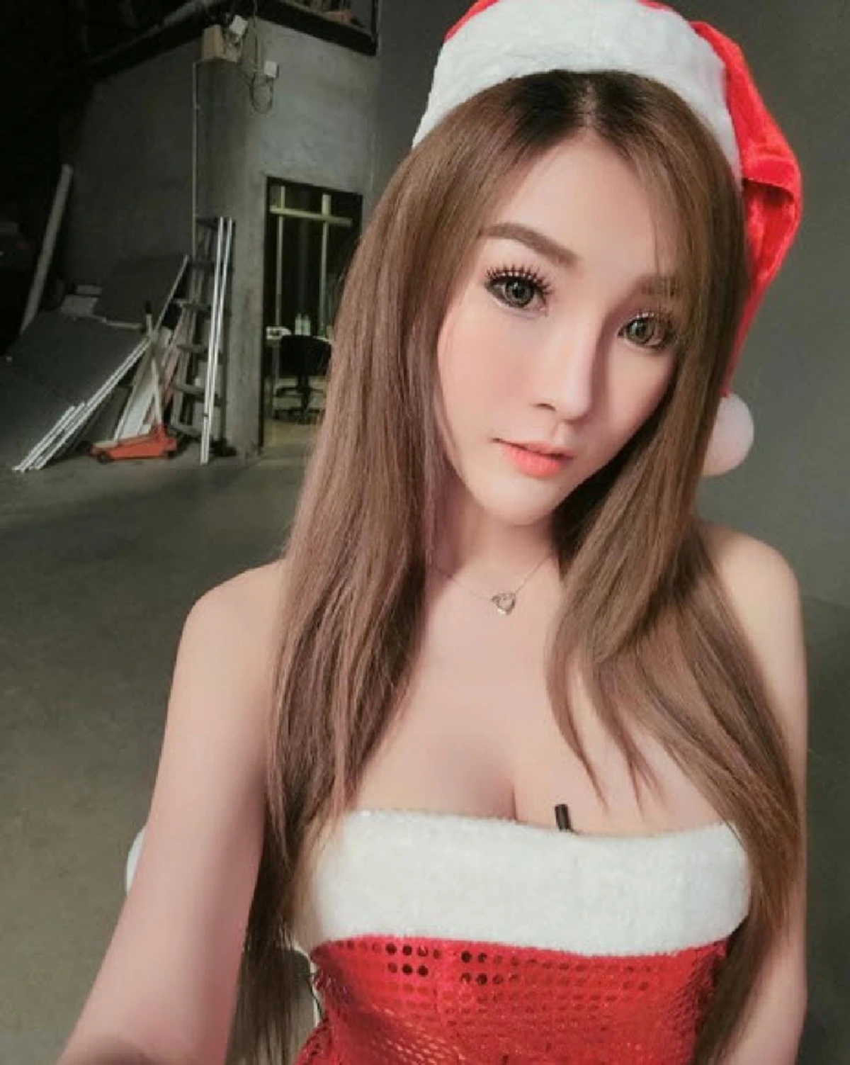 **ตะลึงทั้งวงการ !!! เปิดภาพ "หวานใจ" คนสวยของ "กั๊ก เล้าโลม" บอกเลยดีกรีไม่ธรรมดา เป็นถึง "พริตตี้ระดับแถวหน้า" !?