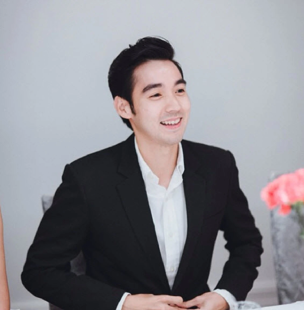 **ยังจำเขาได้ไหม !!! "กร๋อย" เด็กแว่นสุดเนิร์ดจากละคร "กลิ้งไว้ก่อนพ่อสอนไว้" เวลาผ่านไปกว่า 16 ปี ปัจจุบันกลายเป็นเจ้าของธุรกิจแล้ว ?