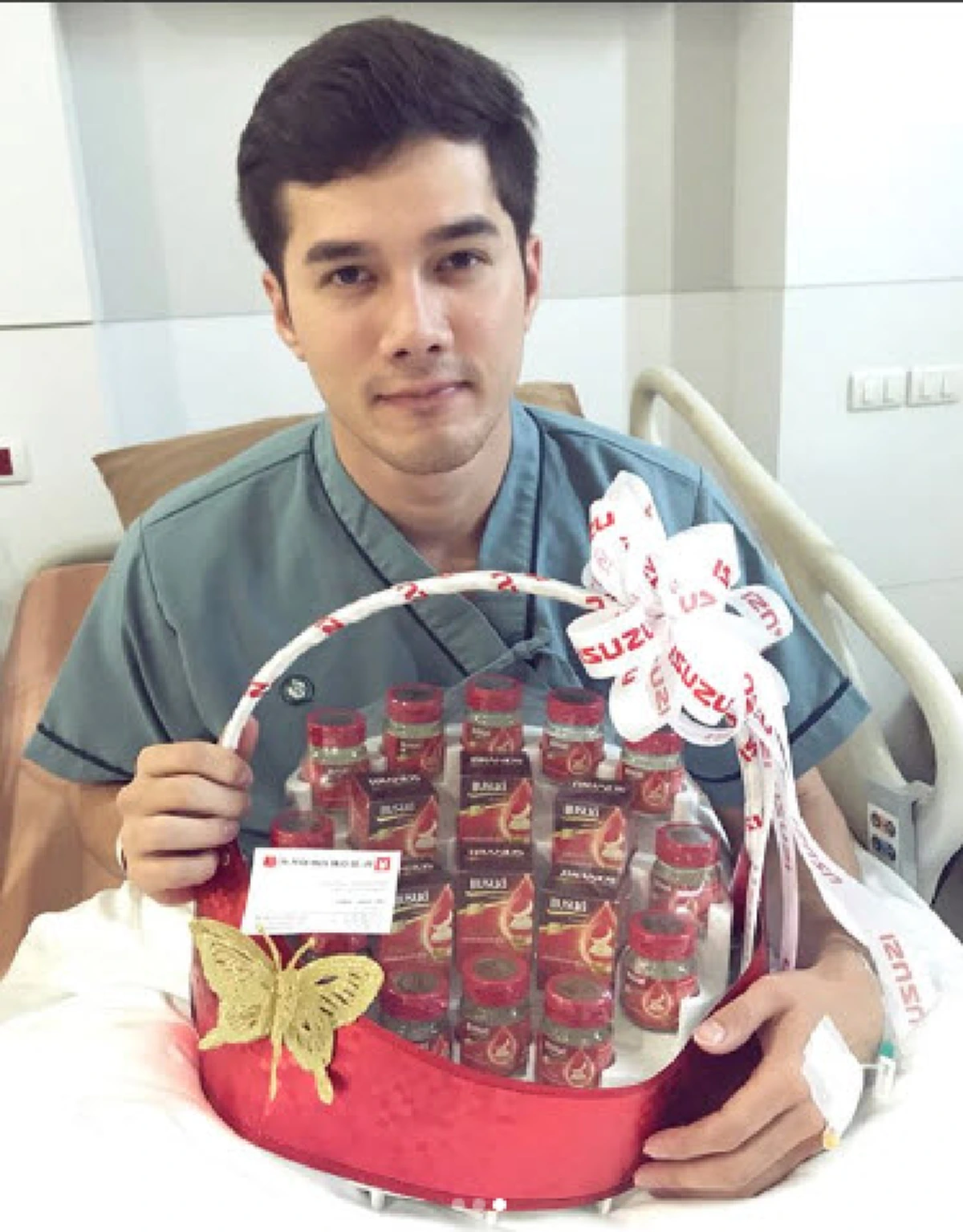 #พระเอกชื่อดัง ถูก "หาม" ตัวส่งโรงพยาบาลด่วนหลัง "โหมงานหนัก" จนไม่ได้พักผ่อน