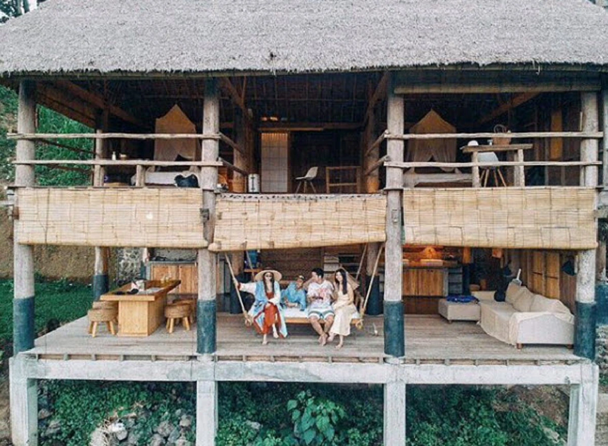 **แซบข้ามประเทศ !!! "โฟร์ ศกลรัตน์" ขอจัดเต็ม "บิกินี่ตัวจิ๋ว" อวดบั้นท้ายไกลถึงอินโดนีเซีย ! งานนี้ทำเอาเลือดกำเดาแทบพุ่ง