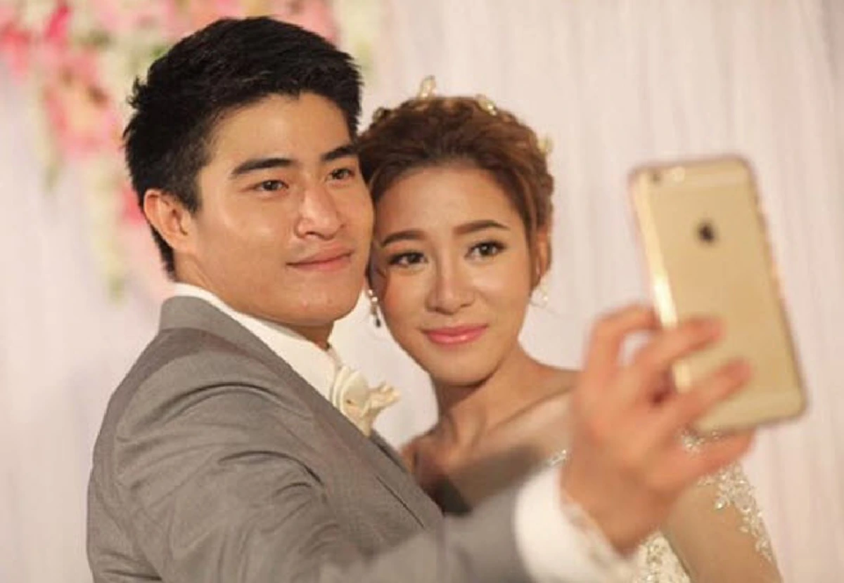 **สาวๆ กรี๊ดสนั่นเมือง !!! ส่องชีวิตล่าสุด "นักแสดงหนุ่มชื่อดัง" หลังแต่งงานกับพยาบาลสาวนอกวงการร่วม 2 ปี !