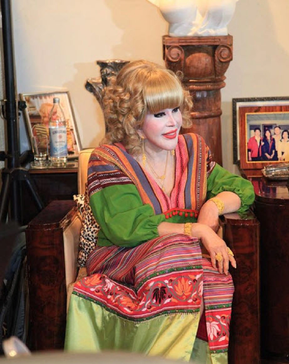 **สุขได้เหมือนกัน !!! ส่องชีวิตล่าสุด "คุณสุมณี" ไฮโซหมื่นล้าน เจ้าของฉายา "บาร์บี้เมืองไทย" หลังหายป่วยจากโรคมะเร็ง (ชมภาพ)