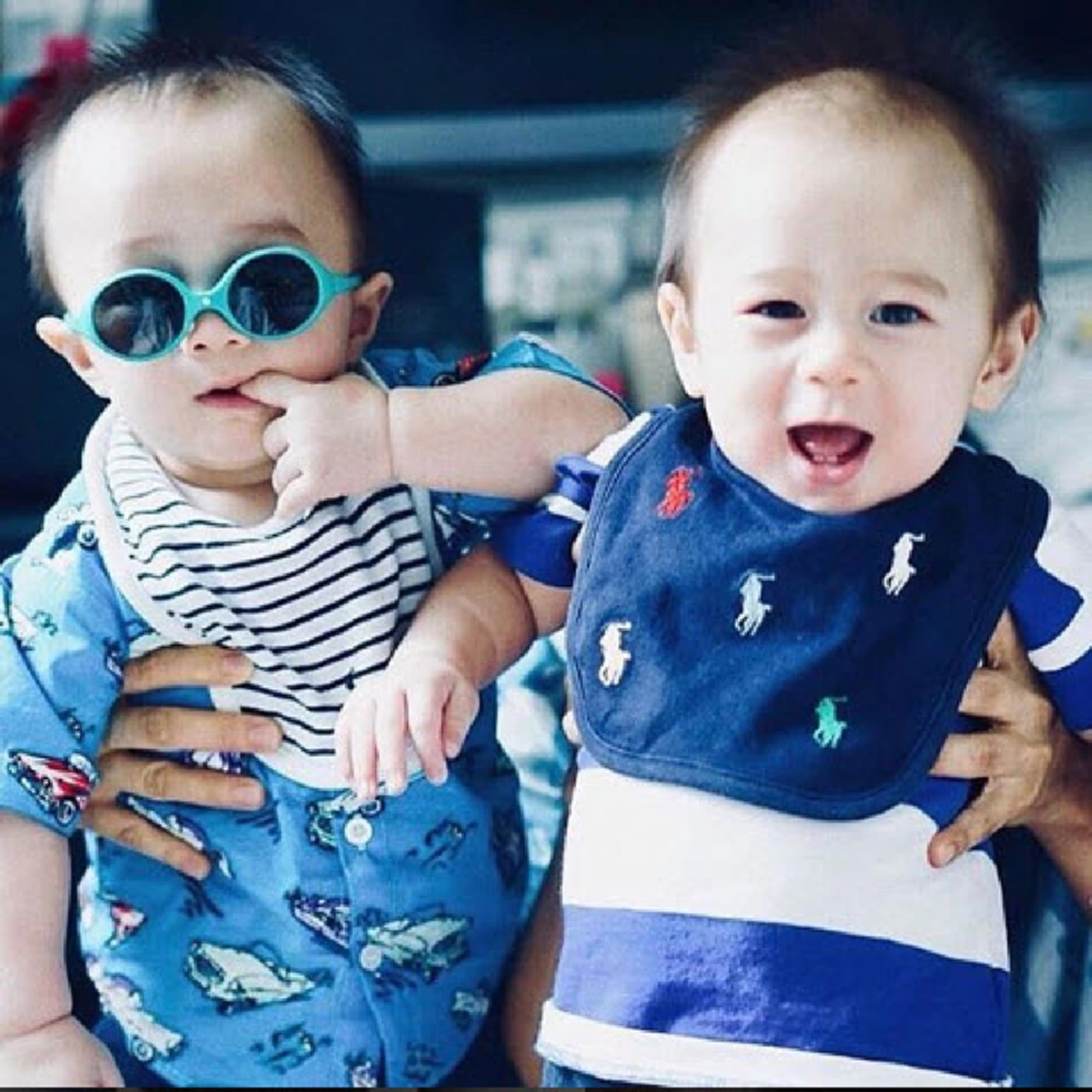 #ส่องกันชัดๆ “สายฟ้า - พายุ” โชว์สกิลเล่นดนตรีขั้นเทพ!!! เห็นแบบนี้อนาคตนักดนตรีแน่นอน (คลิป)