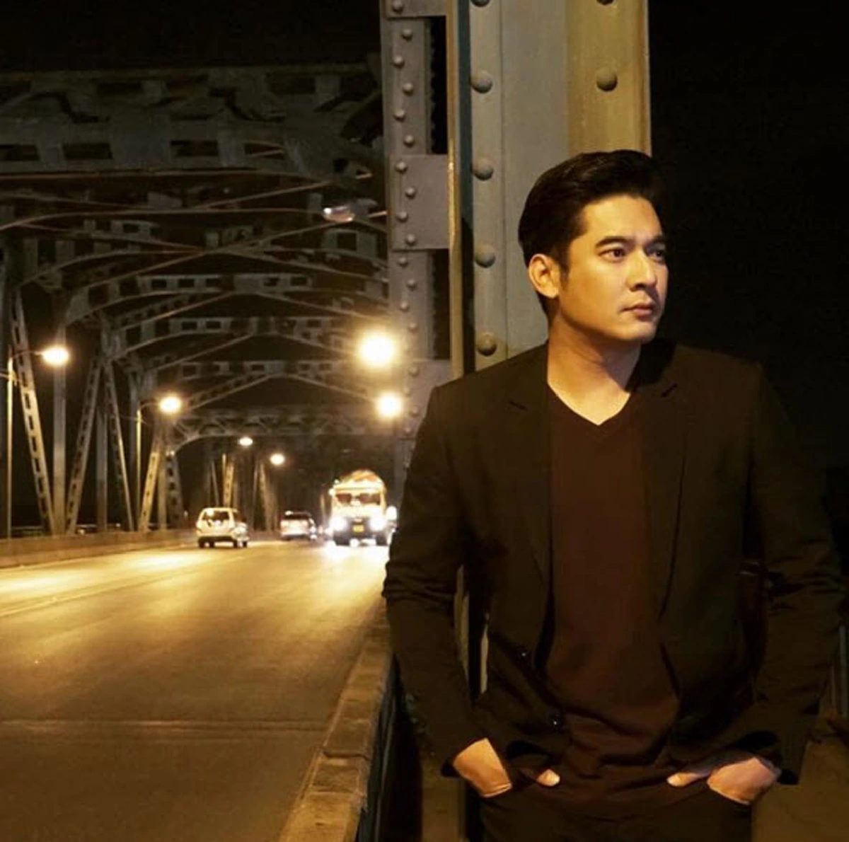 ***ห่างหายไปนาน ! ล่าสุด "วี วีรภาพ" กลับมาพร้อมกับบทบาทใหม่ ในการทำงานเบื้องหลัง !? (รายละเอียด)