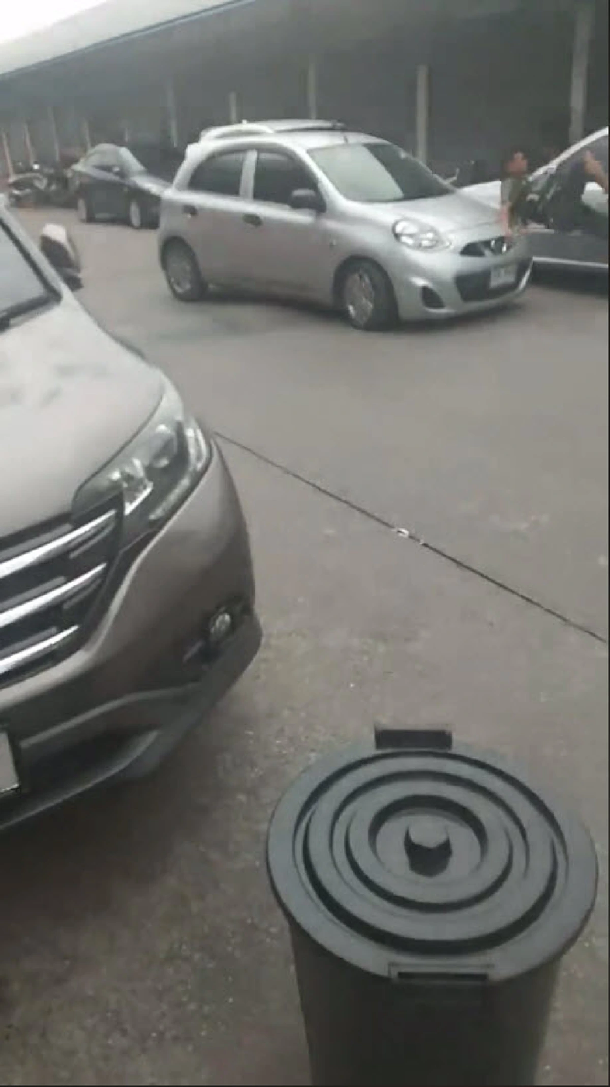 เมียขับรถชนผัว