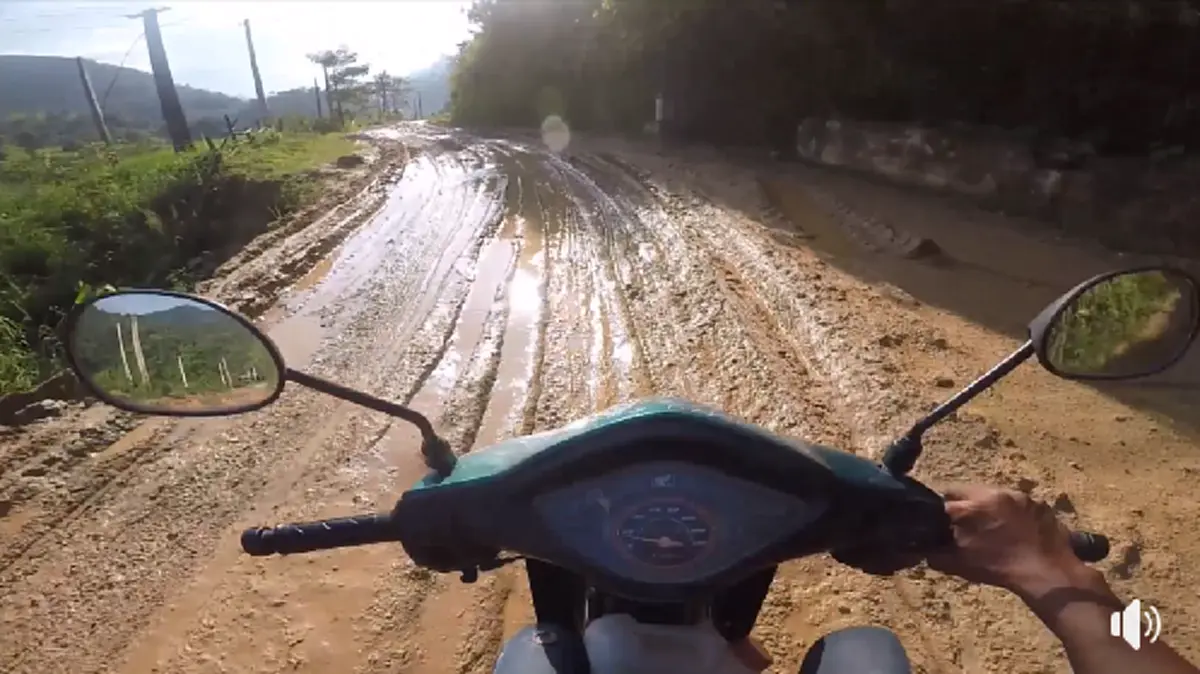 เจ๋งมาก! "บอลพาเที่ยว" ออกทริปเวียดนาม 80 วัน ด้วยมอเตอร์ไซค์ แต่ละที่ฟินสุดๆ คนแห่ชมเป็นล้าน!