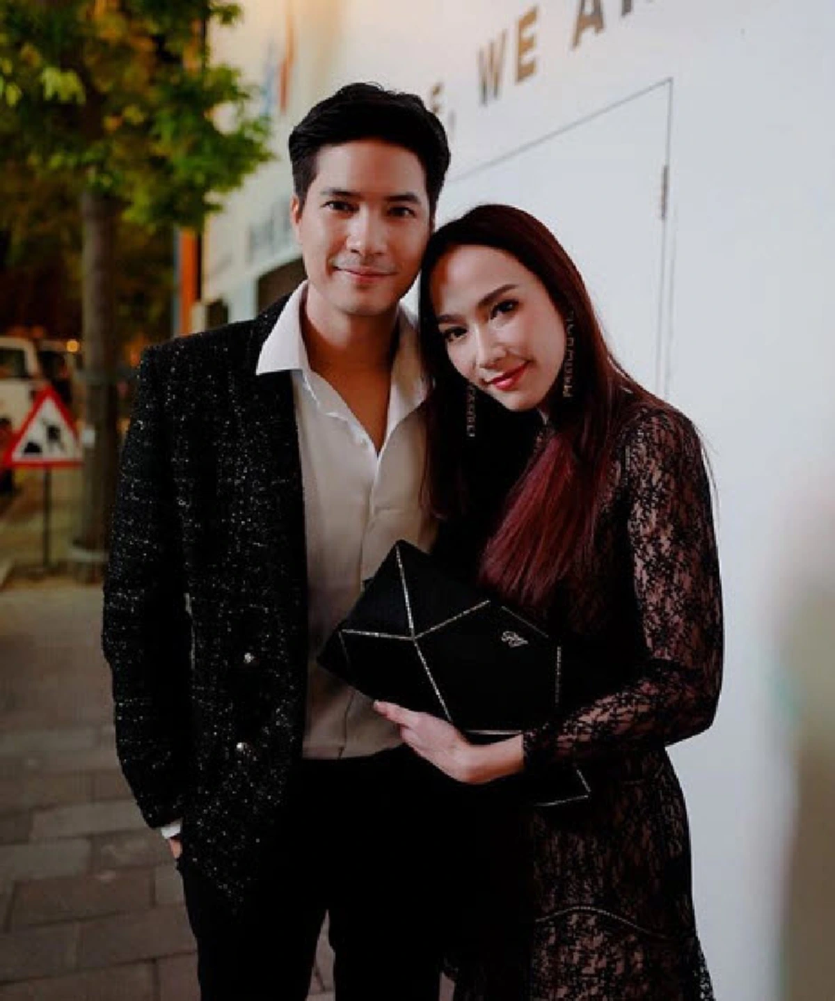 ไมค์ - ปุ๊กลุก ตอบดราม่า พยายามเข้ากลุ่มอั้ม พร้อมให้กำลังใจดีเจมะตูม หลังเจอดราม่าเกาะกระแสอั้มอีกคน