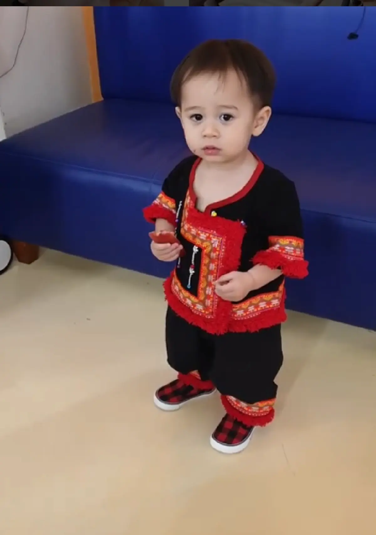 "สายฟ้า" "พายุ" ลูกเเม่ชม ใส่ชุดไทยพร้อมลอยกระทง!