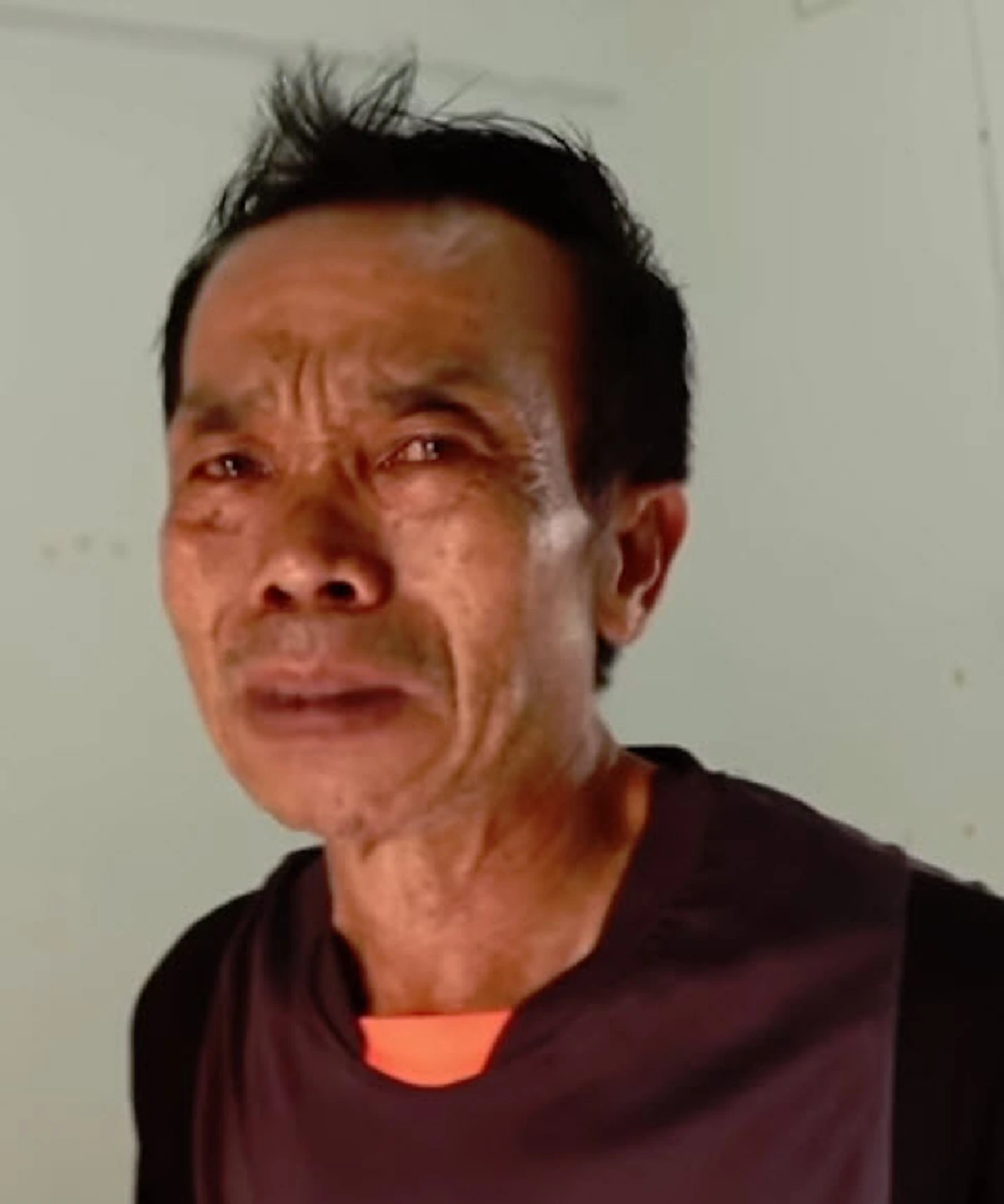 ถูกหลอกให้รัก! หนุ่มใหญ่วัย 60 เล่าทั้งน้ำตา ถูกแฟนเด็กวัย 38  ยกเค้าเกลี้ยงห้อง