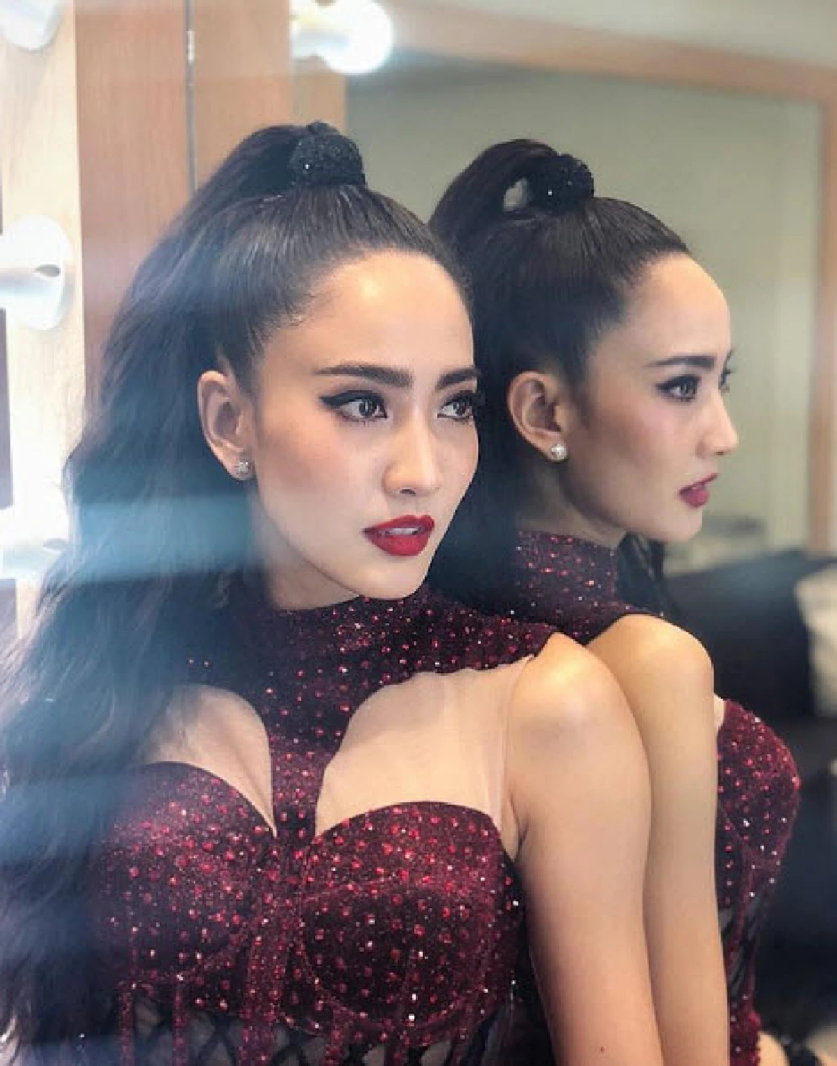 "เเต้ว ณฐพร" สลัดลุค เป็นสาวละติน ร่วมคอนเสิร์ต "เบิร์ด ธงชัย"