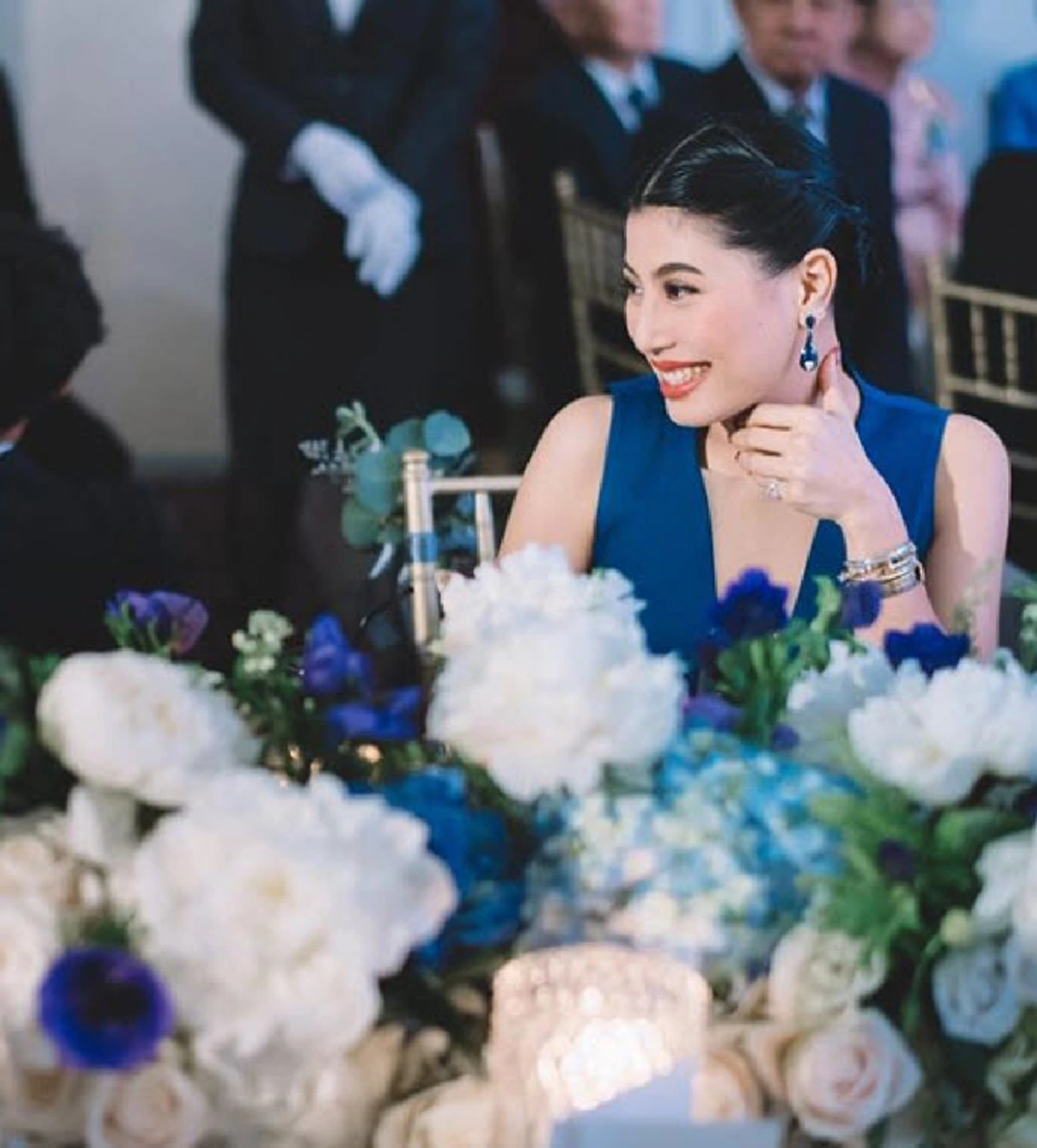 พระองค์หญิงฯ เสด็จร่วมงานวิวาห์พระสหาย ทรงได้รับช่อดอกไม้จากเจ้าสาว! (ภาพ)