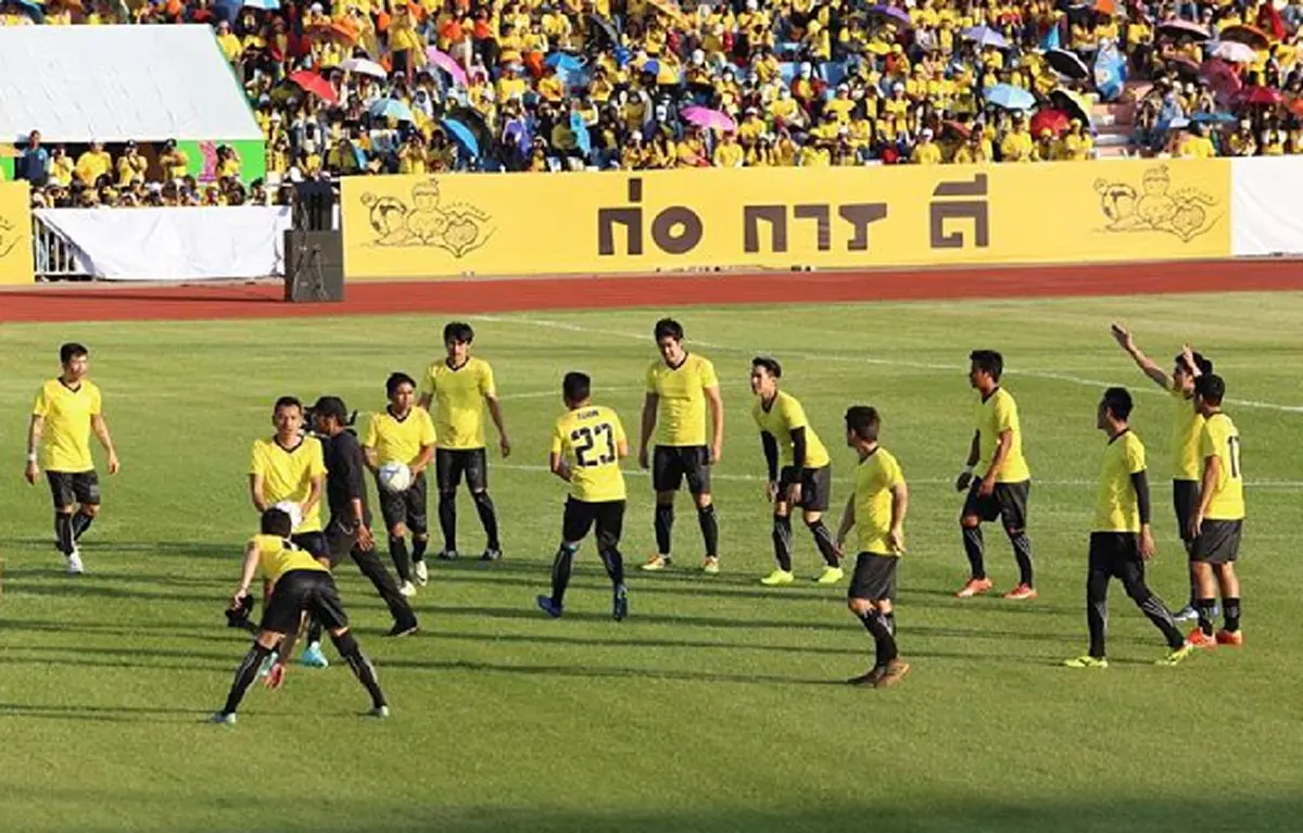 "โป๊ป ธนวรรธน์" โพสต์ไอจีขอบคุณแฟนคลับ หลังร่วมทำบุญในการแข่งฟุตบอลการกุศล #ประจวบคีรีขันธ์ (ภาพ,คลิป)