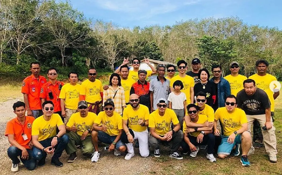 "โป๊ป ธนวรรธน์" โพสต์ไอจีขอบคุณแฟนคลับ หลังร่วมทำบุญในการแข่งฟุตบอลการกุศล #ประจวบคีรีขันธ์ (ภาพ,คลิป)