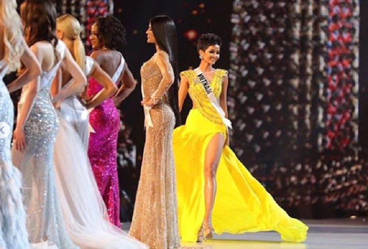 เปิดประวัติ "เฮอ เฮนนี"  ท็อป 5 มิสยูนิเวิร์สเวียดนามกับชีวิตต้องสู้ เพราะ เธอคือความหวังของครอบครัว