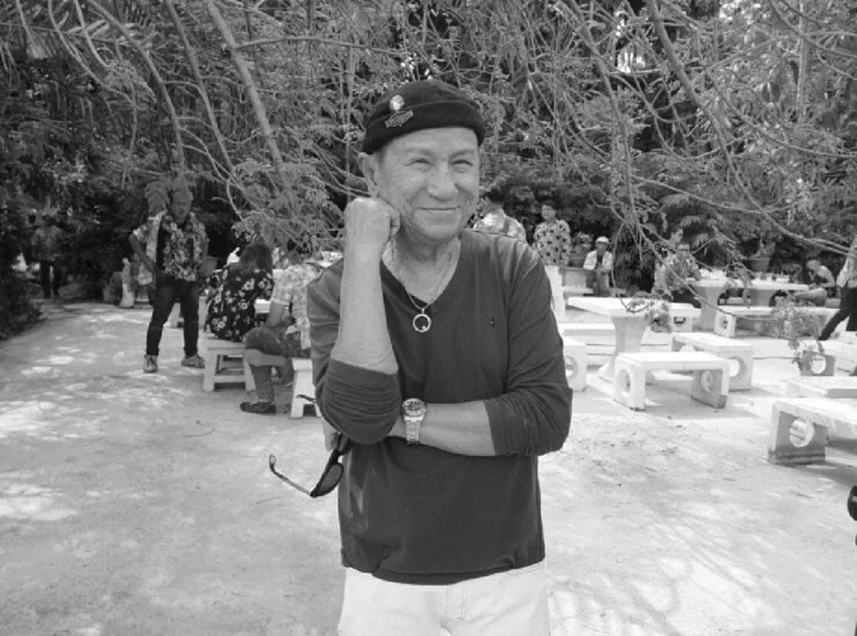 วงการตลก ร่วมใส่เสื้อสีชมพู ไว้อาลัย "พ่อดม ชวนชื่น" หลังเสียชีวิตด้วยโรคมะเร็งตับ (คลิป)