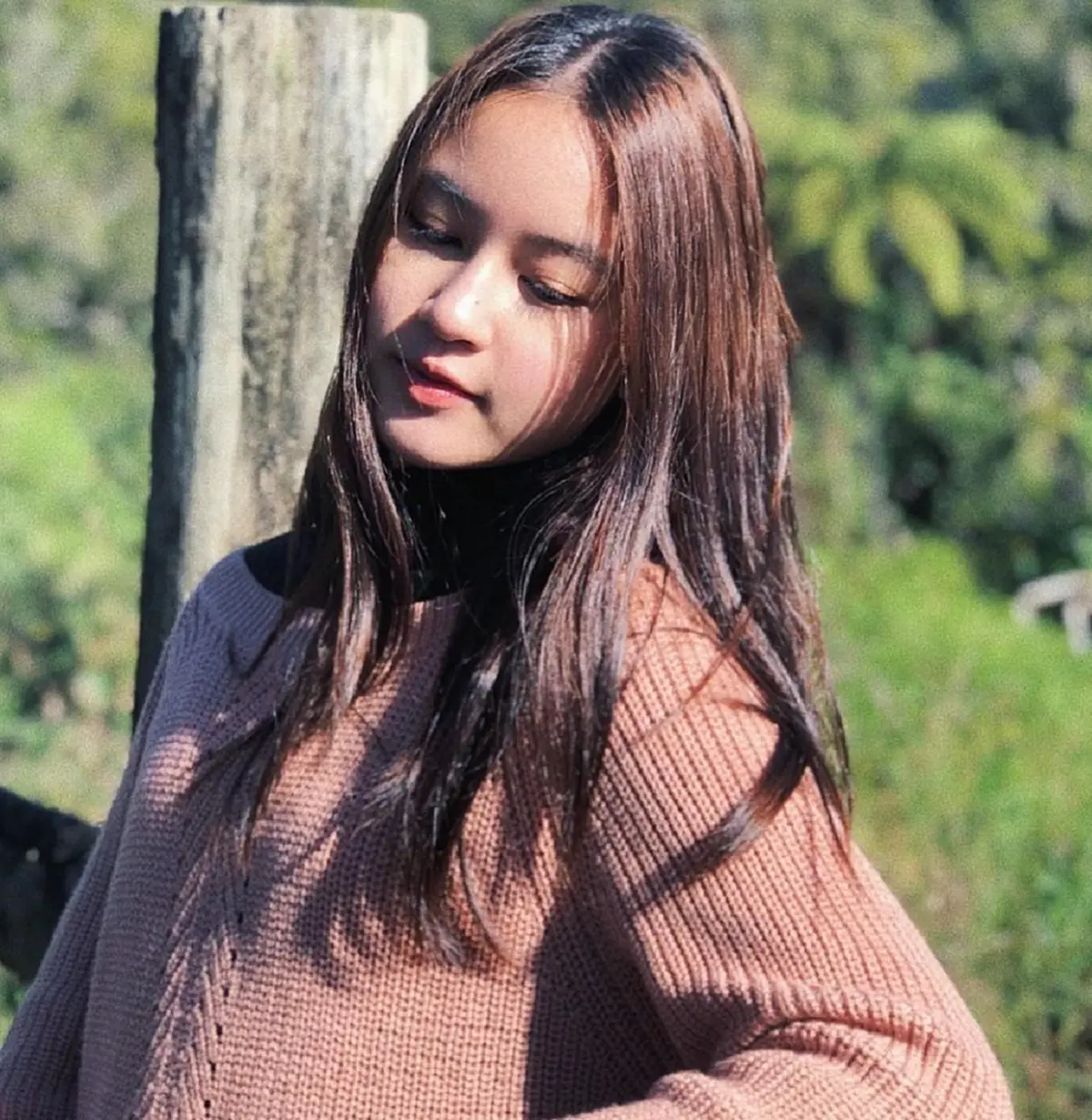 ฉายแววซุปตาร์มาแต่ไกล!!! ส่องภาพ "ไม้ - มุก" ลูกของ "นักแสดงรุ่นใหญ่มากฝีมือ" บอกเลยยิ่งโตยิ่งเป๊ะ สวยหล่อไม่เบา พร้อมก้าวเข้าสู่วงการ!!?