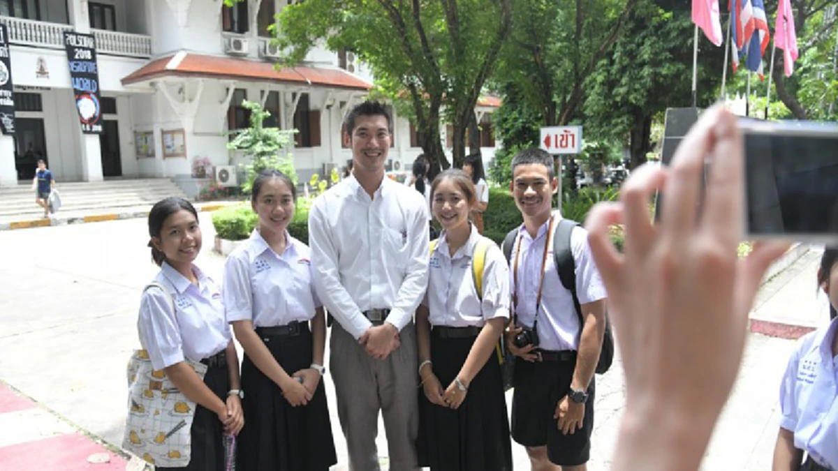 เงิบ "ธนาธร" ดิ้นพล่าน เลือกตั้ง ชน GAT/PAT ดับฝันพรรคอนาคตใหม่ ดึงสติก่อนพุ่งเป้าผิดจุดอย่าหวังแต่โจมตี