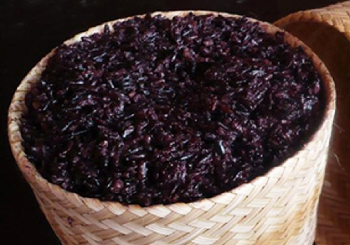 ถูกมองข้ามมาตั้งนาน !?!? ประโยชน์ "ข้าวก่ำ" ประโยชน์ช่วยยับยั้งมะเร็ง..เเละสรรพคุณอื่นๆอีกเพียบ (รายละเอียด)