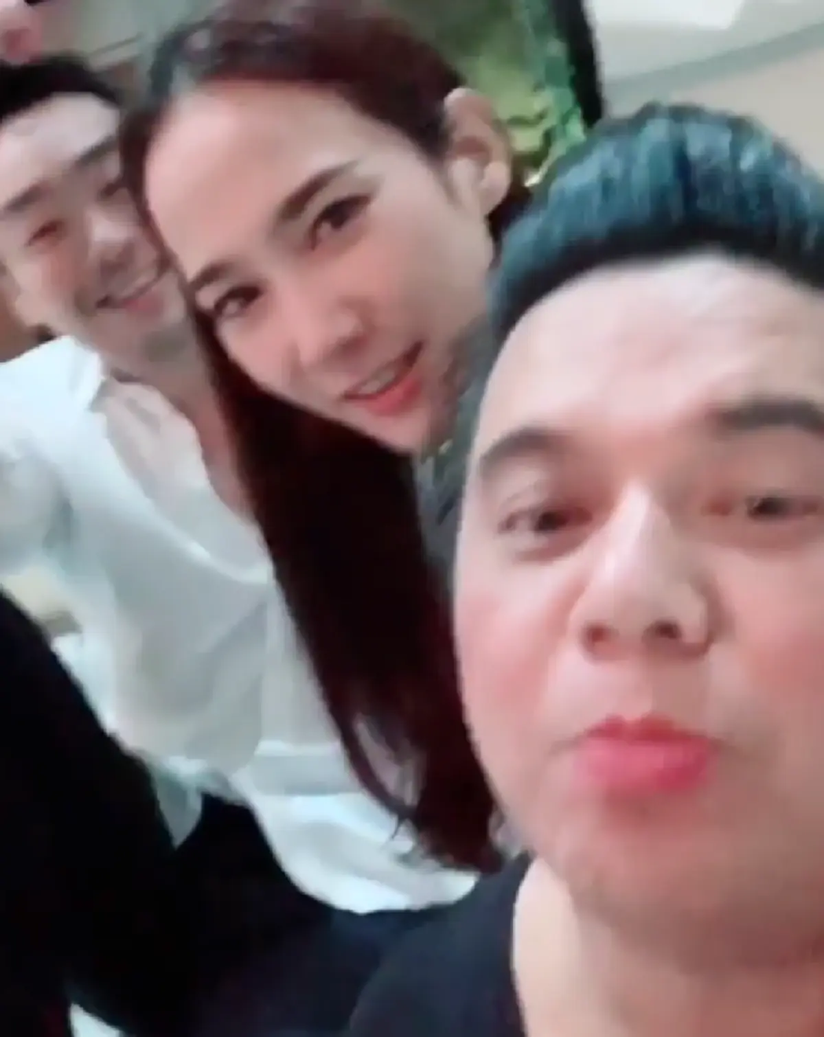 \"อั้ม พัชราภา\" ยอมไม่ได้ \"เอ ศุภชัย\" แกล้งล้อเลียน \"ไฮโซพก\" ต่อหน้า(คลิป)